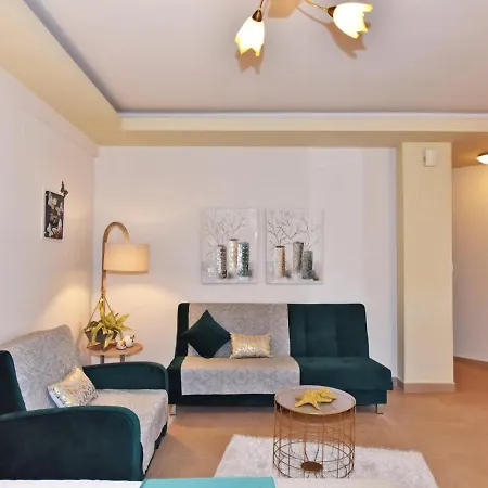 Avgeris Luxury Studio