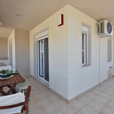 Avgeris Luxury Studio