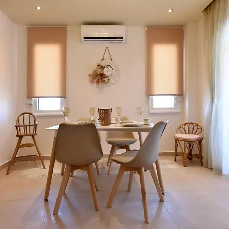 Avgeris Luxury Studio * 帕拉利亚狄奥尼索
